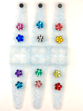 Load image into Gallery viewer, Sparkly flower charms/ 4 pieces
